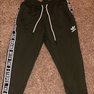 Adidas Sweatpants 🖤